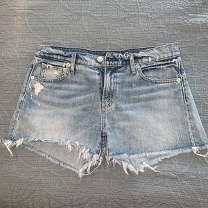 Gap light wash distressed girlfriend jean shorts